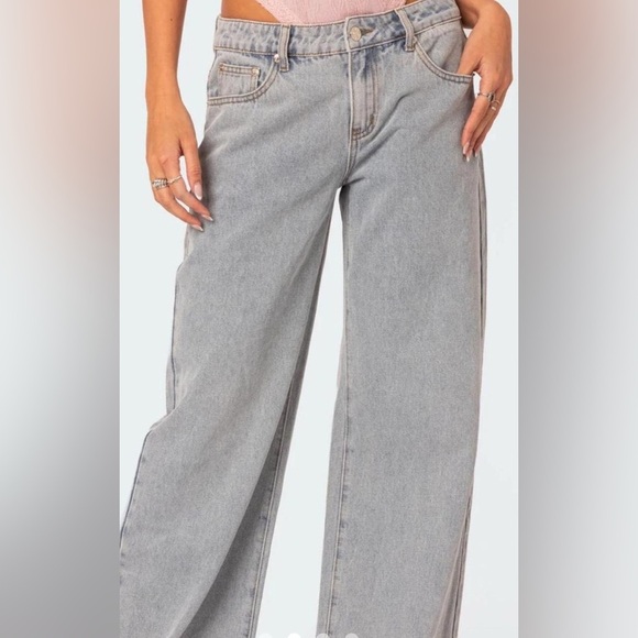 edikted PacSun light wash mid rise wide-leg jeans w/ pink bows; size M - Picture 2 of 7